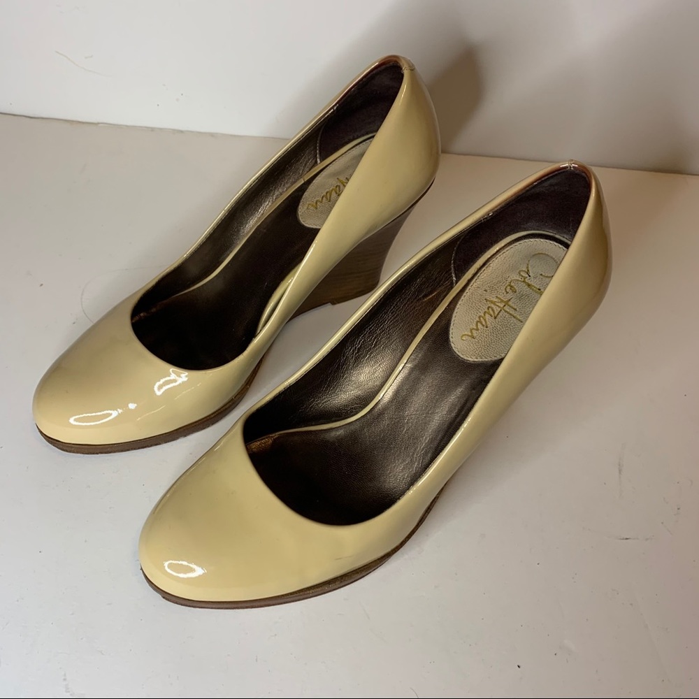 Cole Haan Women’s Wooden Heels Sz 7B